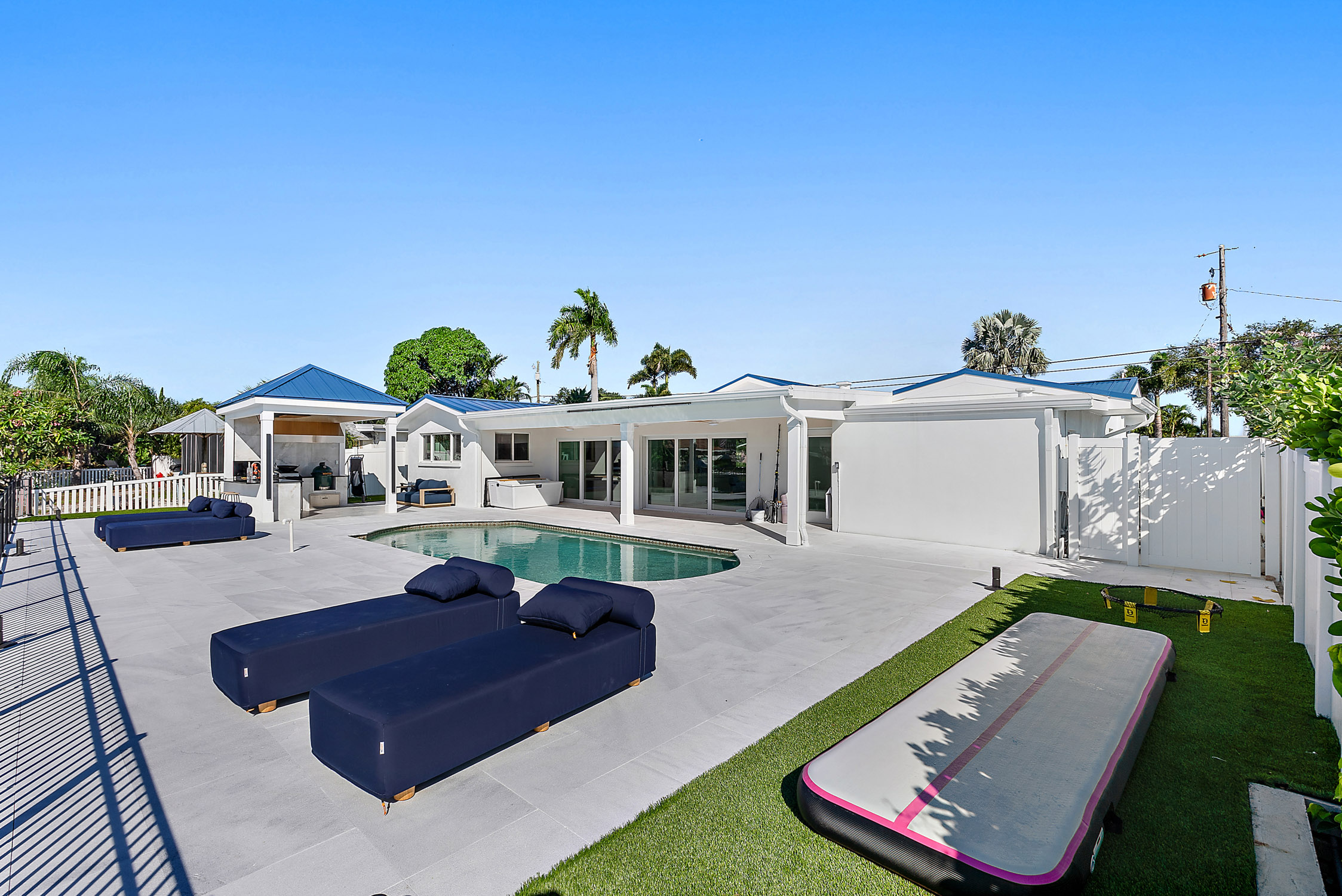 AJ Building Group St Pete Construction D 30